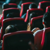 В кинотеатрах России нелегально показывают «Бэтмена». К чему это может привести?