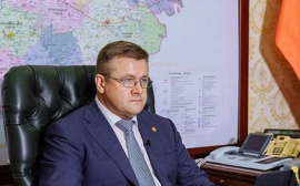 Губернатор Николай Любимов отправился на неделю в отпуск по стране