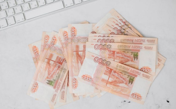 Аналитик Мильчакова допустила резкую девальвацию рубля до 200 за доллар